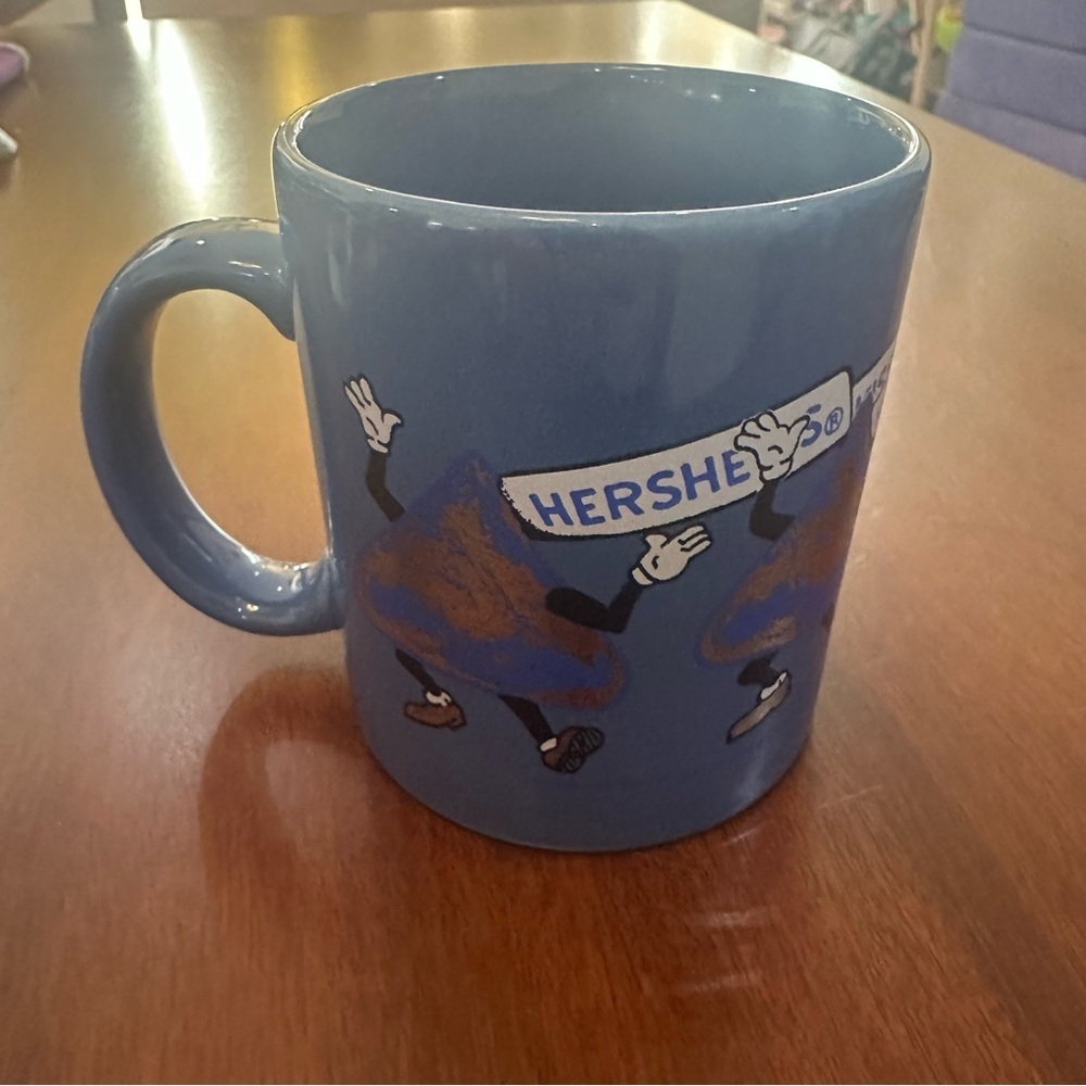 1988 Vintage Hershey’s Dancing Kisses Mug